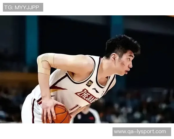 国家队中锋位置人手充足余嘉豪请假勇敢追梦值得支持